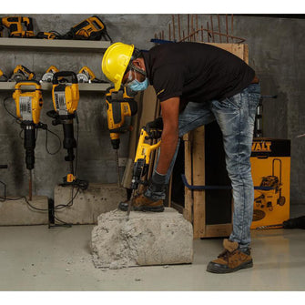 DeWalt DCH133P1-GB 18V XR Brushless SDS+ Hammer Drill with 1 x 5.0Ah Battery