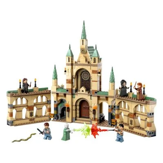 LEGO Harry Potter The Battle of Hogwarts, Castle Toy with Molly Weasley, Bellatrix Lestrange and Voldemort Minifigures plus the Sword of Gryffindor, Deathly Hallows – Part 2 Set 76415 - 2