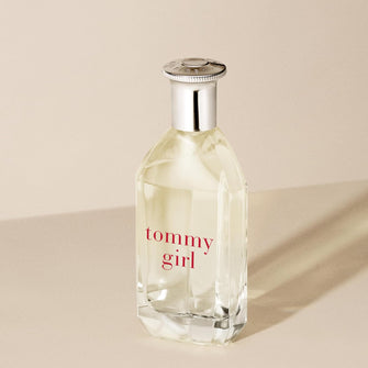 Tommy Hilfiger – Tommy Girl Eau de Toilette 50 ml – Perfume for Women – Very Fresh Floral Fragrance with Fruity Notes – Transparent Glass Bottle - 3