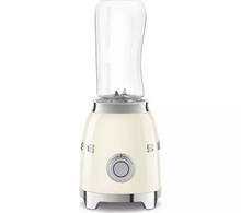 SMEG PBF01CRUK Blender - Cream - 2