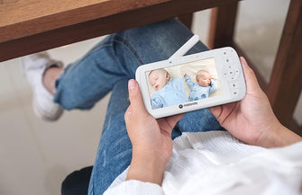 Buy Motorola,Motorola Nursery VM35-2 / Ease 35 Twin Baby Monitor with 2 Cameras 5.0 Inch Video Baby Monitor Display Split Screen Display Night Vision TwoWay Communication Lullabies Zoom Room Temperature, White - Gadcet.com | UK | London | Scotland | Wales| Ireland | Near Me | Cheap | Pay In 3 | Monitors