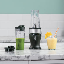 Ninja 700W Slim Blender & Smoothie Maker, 2x 470ml Cups with Spout Lids, Personal Blender, Crush Ice & Frozen Fruit, Silver