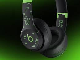 Beats Solo4 Minecraft Special Edition Wireless Headphones
